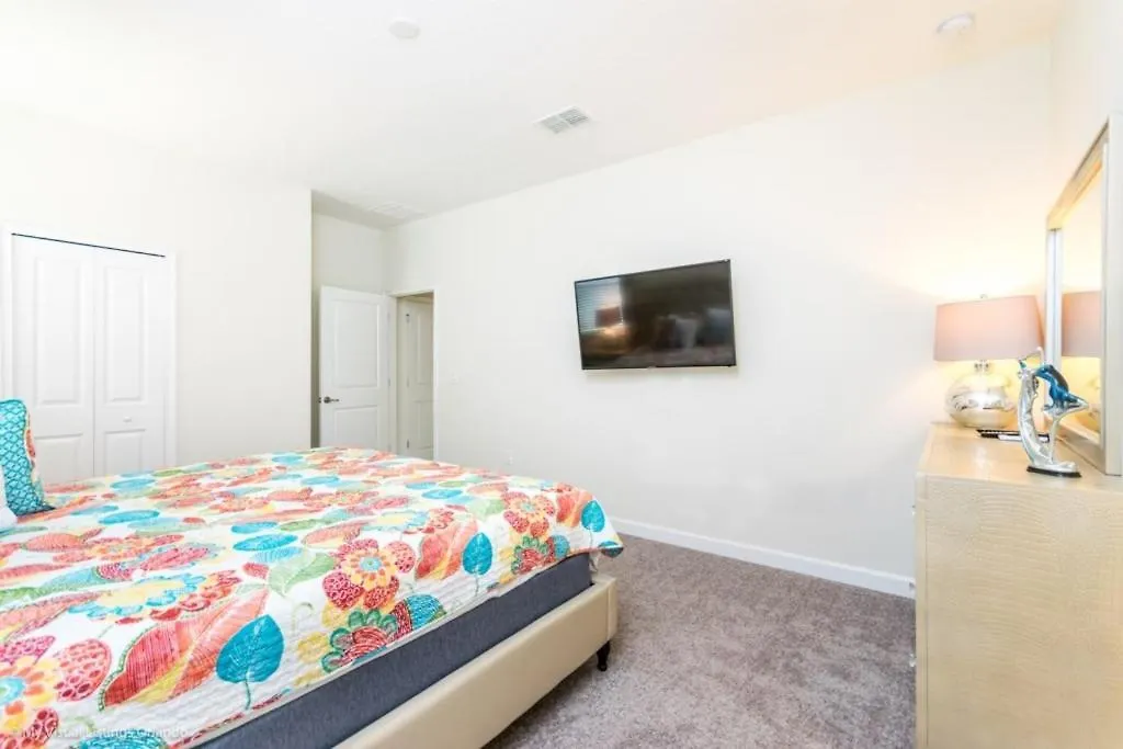 Bring The Whole Family Gate 9 Bedroom 5 Bath Villa Davenport